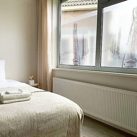 Sea Soon Bed & Breakfast Den Burg